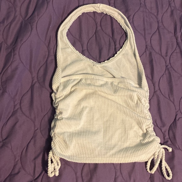 Cropped white halter top with side detailing - Picture 2 of 2